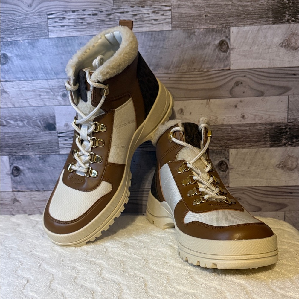 New! Michael Kors Women’s Cosgrove Bootie with Tech Canvas…sz. 8.5